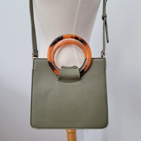 ❌️SOLD❌️ | Moda Luxe mini crossbody bag - Picture 2 of 10